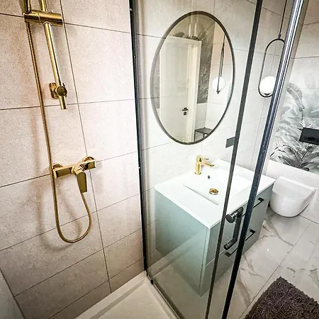 Przy Plazy Rum i privatbostad *